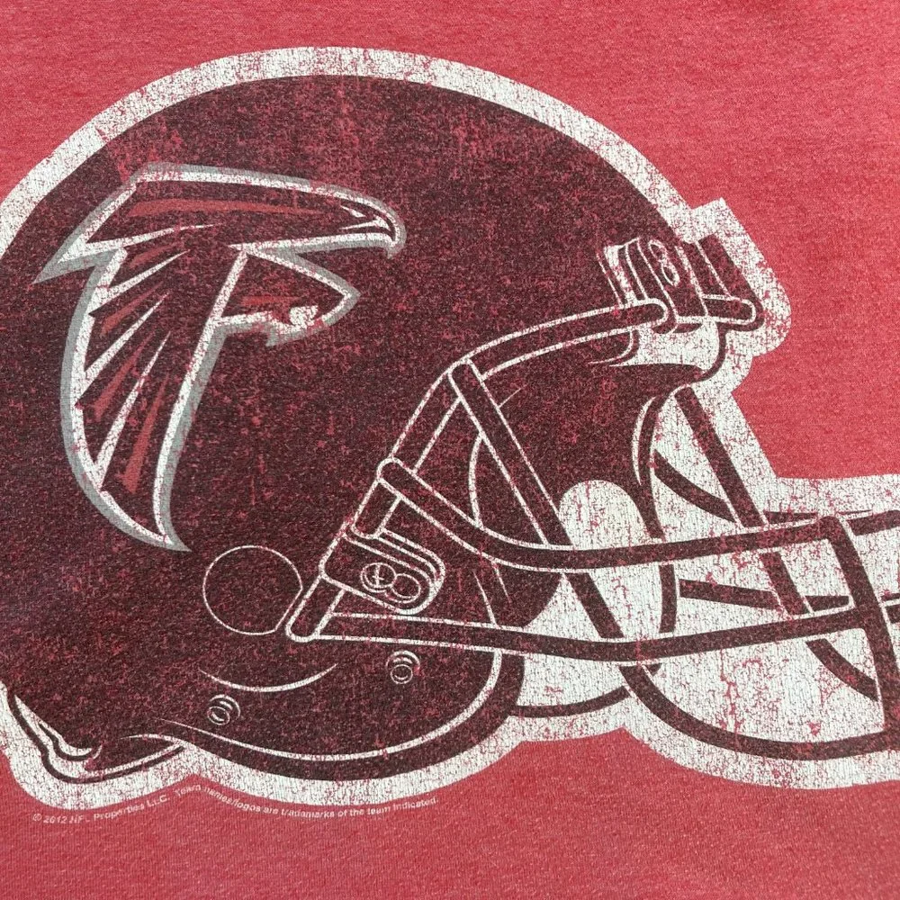 Atlanta Falcons NFL Football handmade upcycled T-shirt 16x16 throw pillow cover